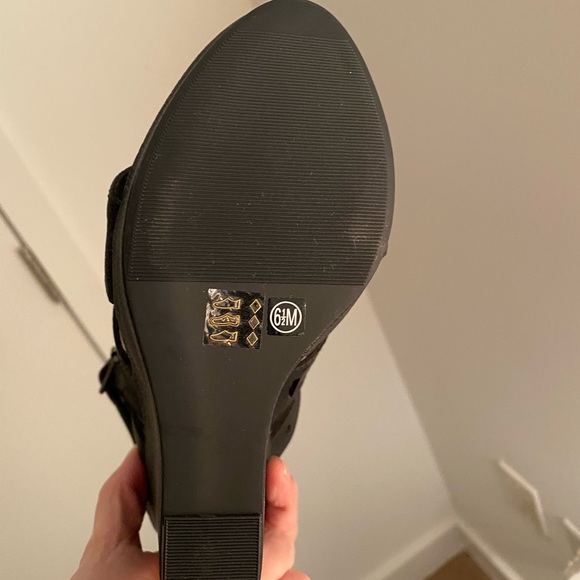 Chinese Laundry black wedges - Picture 5 of 5